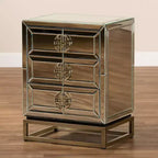 Laken Mesita de noche con espejo de 3 cajones - Baxton Studio: Elegante bronce antiguo, bordes biselados, no requiere montaje