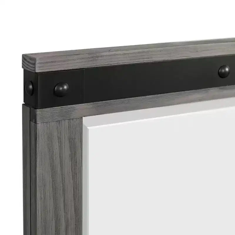 Juego de dormitorio de 6 piezas King Montauk Panel Gris - Picket House Furnishings: Incluye cómoda, sinfonier y mesita de noche