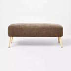 Banco de madera tapizado Corallina de madera natural/marrón oscuro - Threshold™ diseñado con Studio McGee