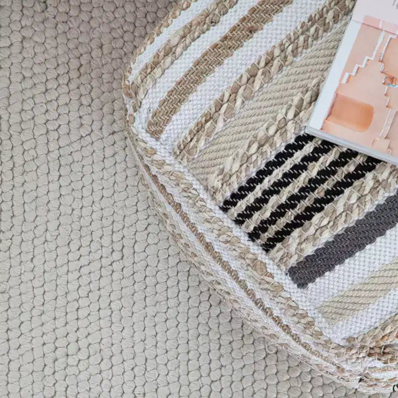 Puf Arsenal Beige/Gris - Anji Mountain: Otomana Cuadrada Hecha a Mano, Funda Extraíble, Poliéster y Yute, Estilo Contemporáneo
