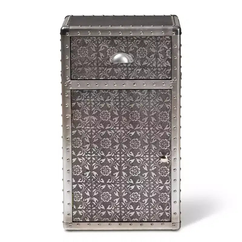 Cosette Metal Floral Accent Cabinet Silver - Baxton Studio: Baúl Universal de Almacenamiento, 28" de Alto