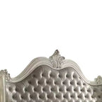 Cama Queen de 95" Versalles, piel sintética gris vintage y acabado blanco hueso - Acme Furniture