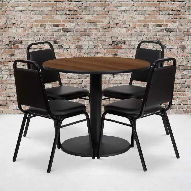 Juego de mesa redonda laminada Flash Furniture de 36 pulgadas con base redonda y 4 sillas de banquete con respaldo trapezoidal