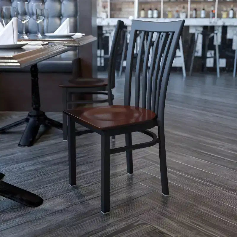 Silla de restaurante de metal con respaldo estilo escuela de Flash Furniture, color negro