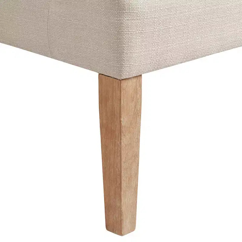 Sillón Elm Lane Dixon Ivory con Brazos Curvos de Tela