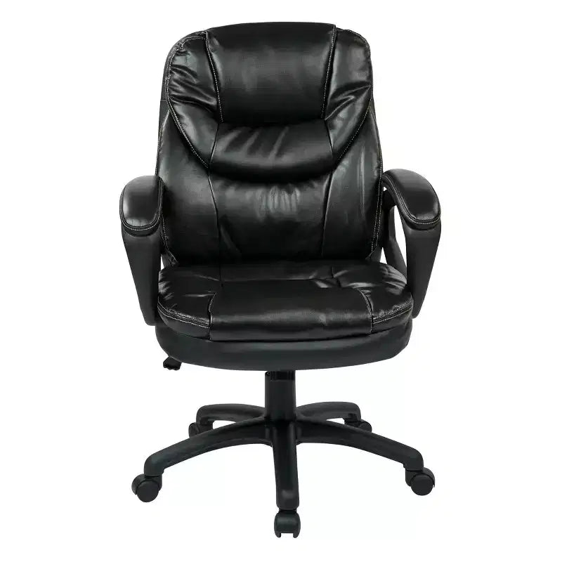 Sillón de oficina de piel sintética con reposabrazos acolchados - OSP Home Furnishings