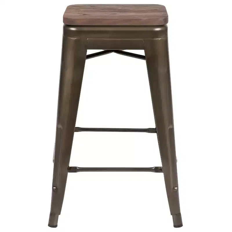Flash Furniture Taburete de barra de metal de 24 pulgadas de alto, altura de mostrador, para interiores con asiento de madera - Juego apilable de 4 unidades