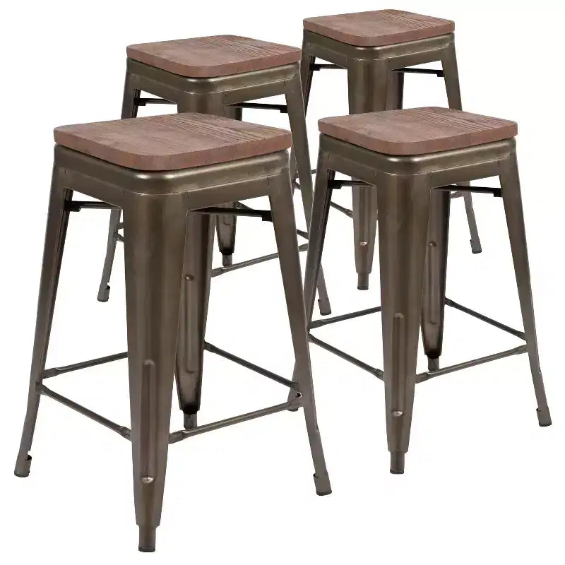 Flash Furniture Taburete de barra de metal de 24 pulgadas de alto, altura de mostrador, para interiores con asiento de madera - Juego apilable de 4 unidades