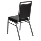 Silla apilable para banquetes Flash Furniture HERCULES Series con respaldo cuadrado y estructura de veta plateada