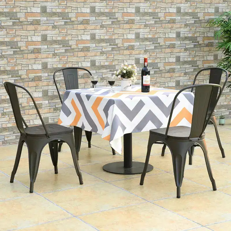 Costway Juego de 4 sillas de comedor modernas de metal con asiento de madera, apilables, para bistró y cafetería