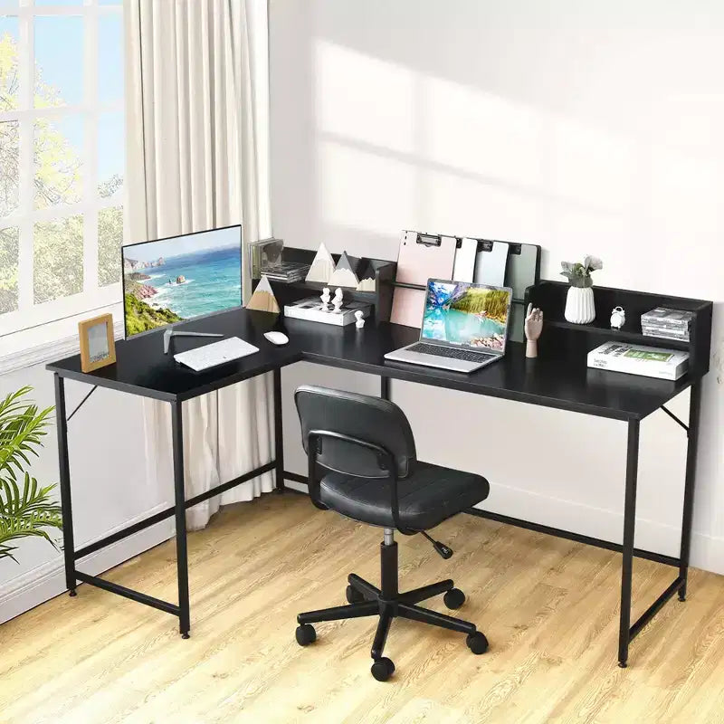 Escritorio de ordenador en forma de L de Costway de 166.37 cm, mesa esquinera para oficina en casa con estantería