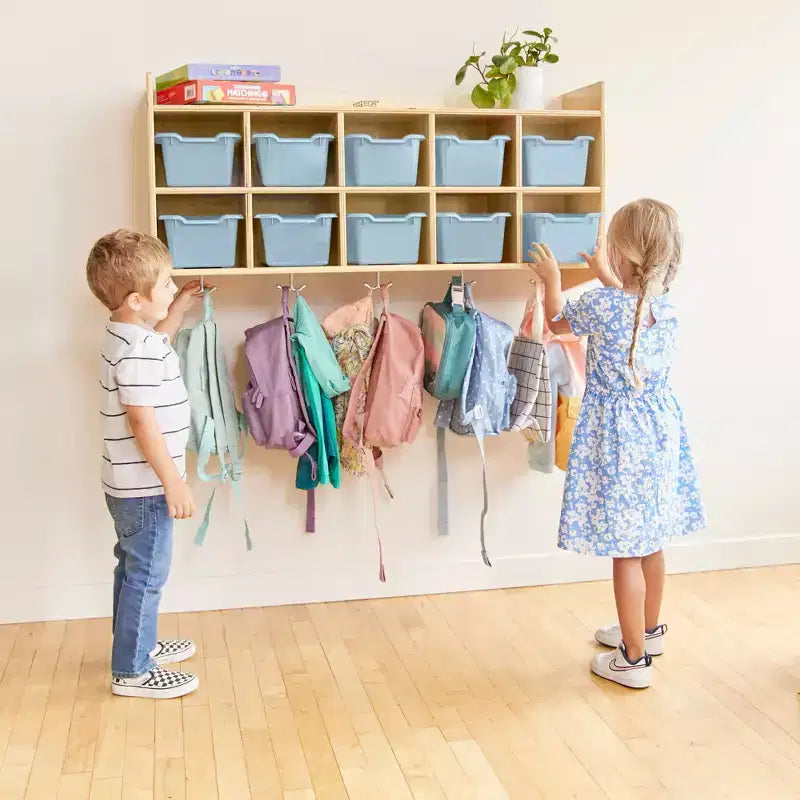 Casillero para abrigos colgante ECR4Kids de 10 secciones con estante y 10 compartimentos frontales tipo pala, almacenamiento tipo cubículo