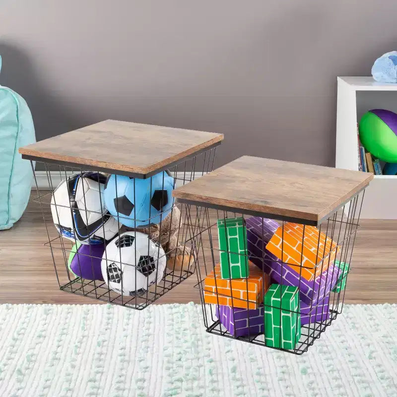 Mesita auxiliar con almacenamiento Juego de 2 mesas nido Base cuadrada de cesta de alambre y tapas de madera Mesita auxiliar de estilo rústico industrial de Lavish Home
