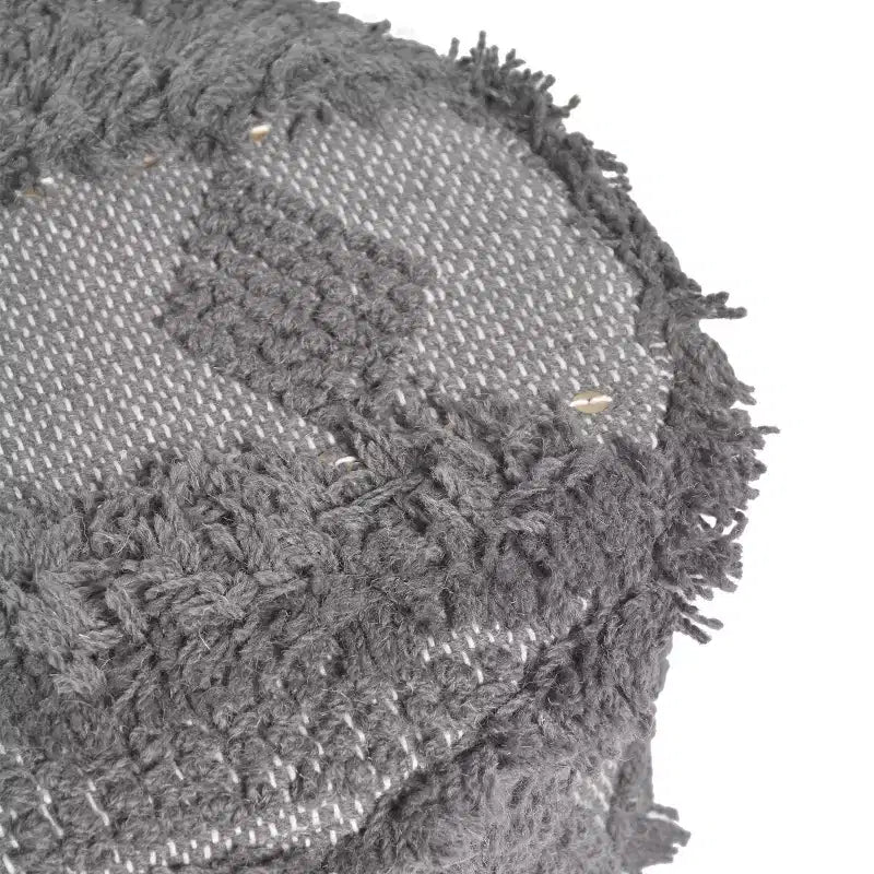 Taburete de tela bohemio con detalles metálicos hechos a mano Roja