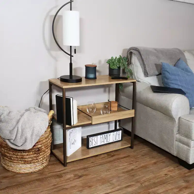 Mesa de sofá Sunnydaze de estilo industrial con 3 estantes y bandeja de servicio extraíble - Marrón - 71,75 cm