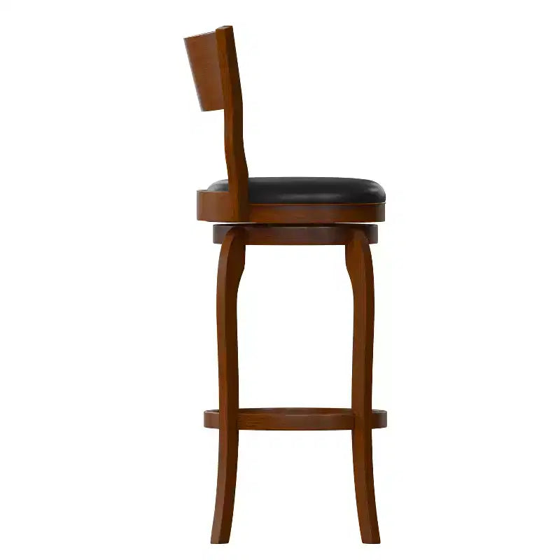 Taburete de bar giratorio de madera estilo clásico de pub Emma and Oliver con asiento acolchado de piel sintética