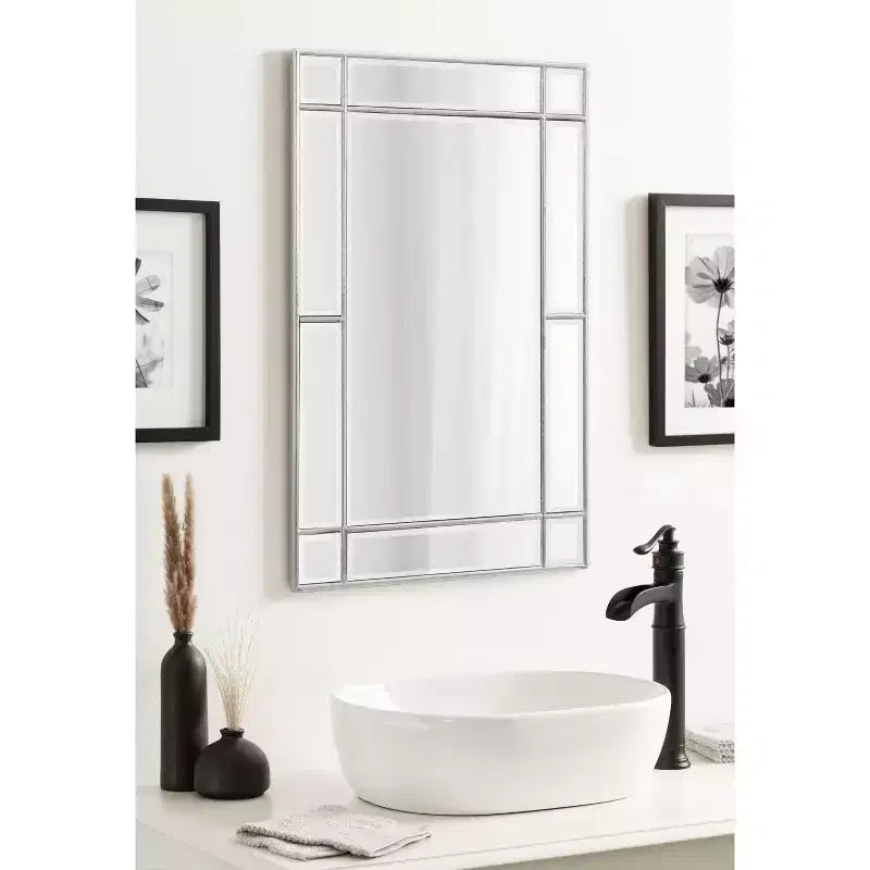Espejo de pared enmarcado Kate y Laurel Westgate