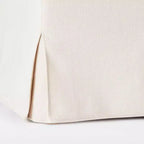 Puf cúbico con funda Lynwood - Threshold diseñado con Studio McGee