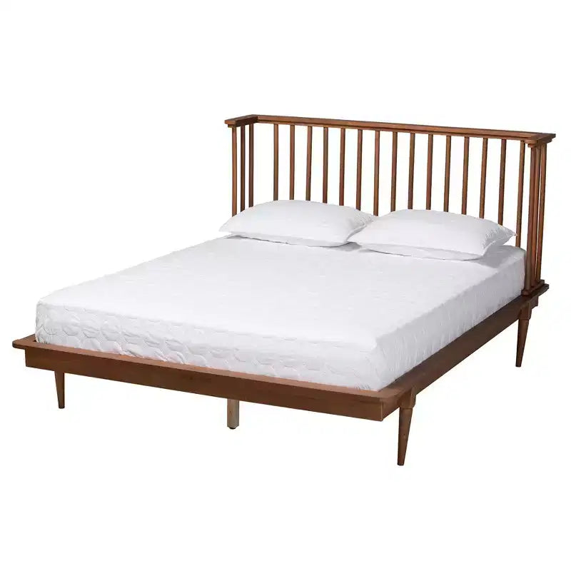 Cama tipo plataforma de madera con acabado en nogal fresno estilo moderno de mediados de siglo Flint de Baxton Studio