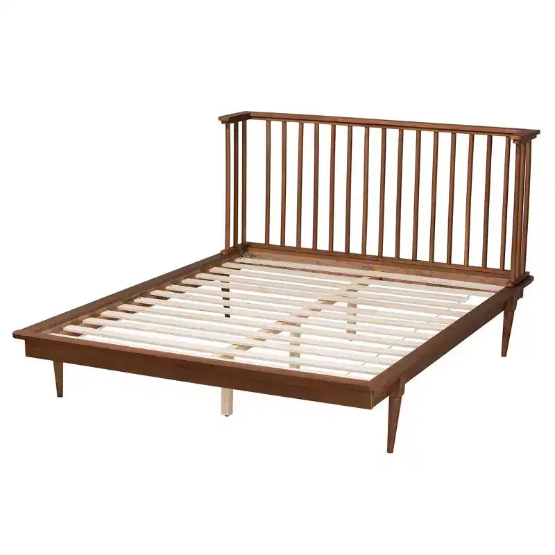 Cama tipo plataforma de madera con acabado en nogal fresno estilo moderno de mediados de siglo Flint de Baxton Studio