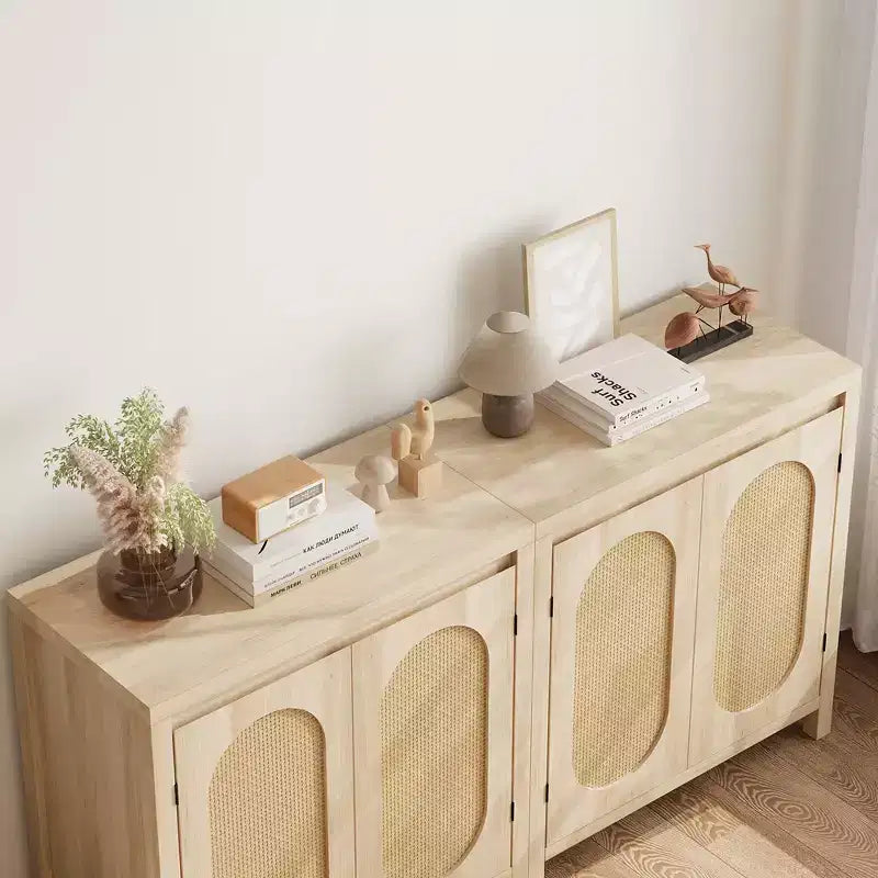 Armario de almacenamiento de ratán, aparador de madera con puertas y estantes, armario consola pequeño con almacenamiento para recibidor, beige