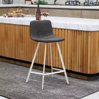 LeisureMod Elland 35 Taburete de Bar Tapizado en Piel con Base Blanca de Acero Inoxidable - Taburete Moderno de Altura de Encimera para Cocina, Bar y Pub