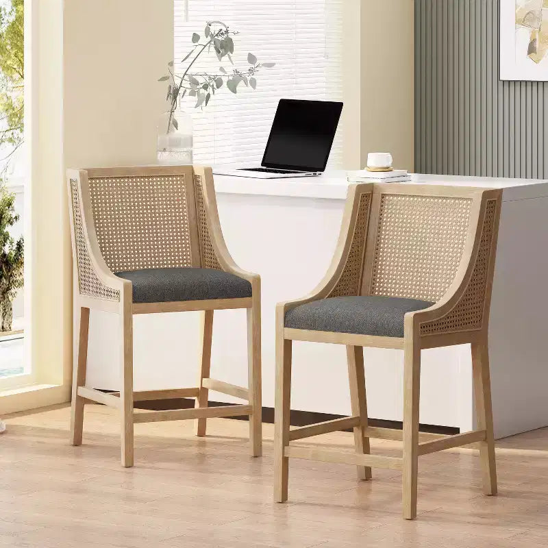 GDFStudio Deville Taburetes de mostrador de madera y caña tapizados de 25.5 pulgadas (juego de 2)